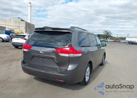 2012 Toyota Sienna Le V6 8 Passenger from USA, damaged, VIN 5TDKK3DC8CS271513